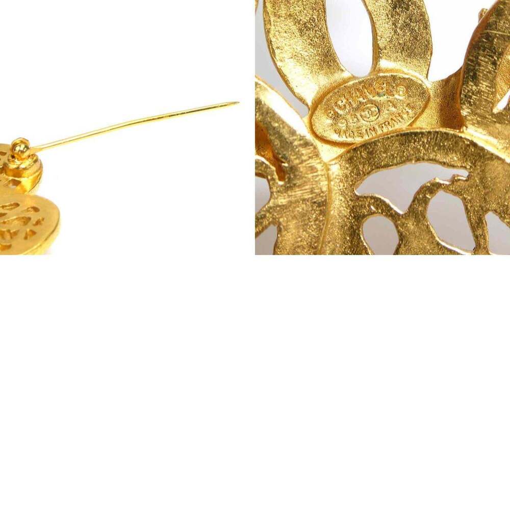 CHANEL Authentic Gold Logo Brooch - Picture 5 of 5